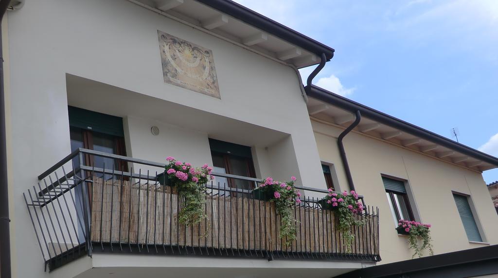 Salvi Apartment Peschiera del Garda Exterior photo